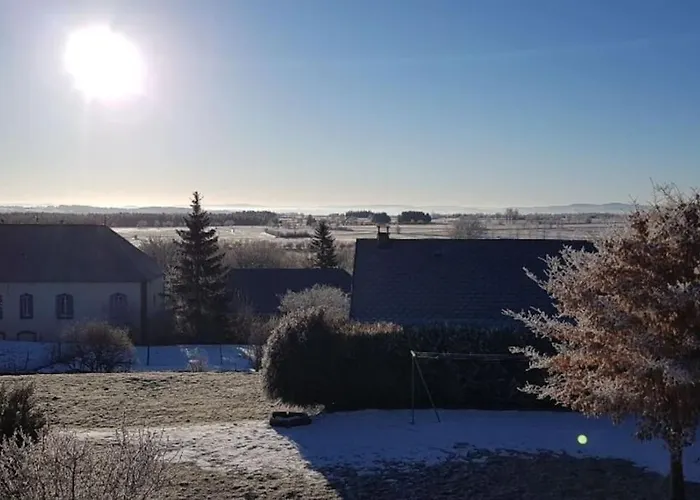 La Maison Des Hirondelles * Cussac (Cantal)